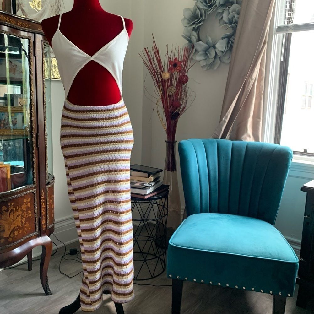ASOS CROCHET MIDI DRESS CUTOUT STRIPE - Picture 4 of 13